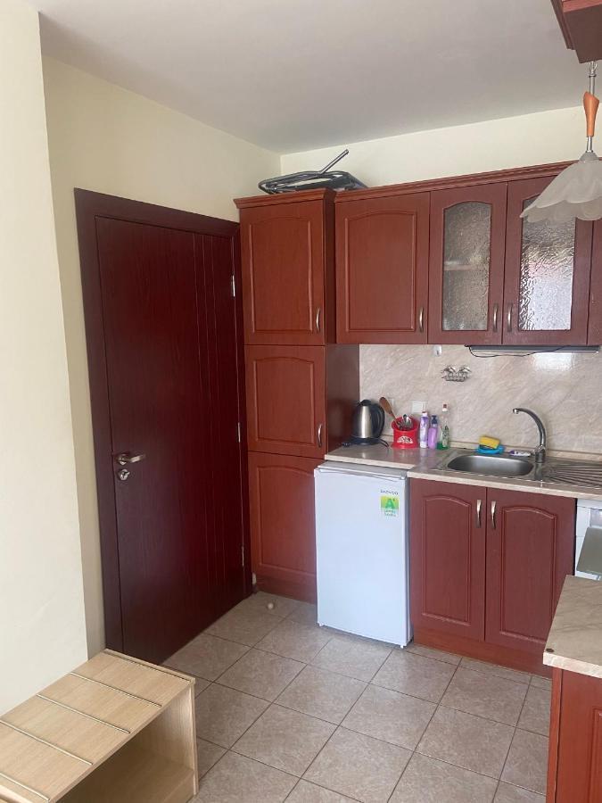 Pomorie Apartment Bagian luar foto