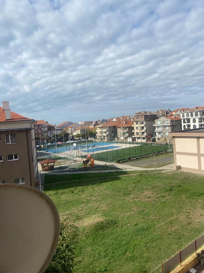Pomorie Apartment Bagian luar foto