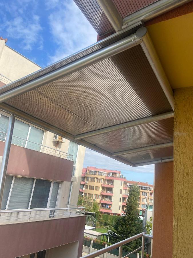 Pomorie Apartment Bagian luar foto